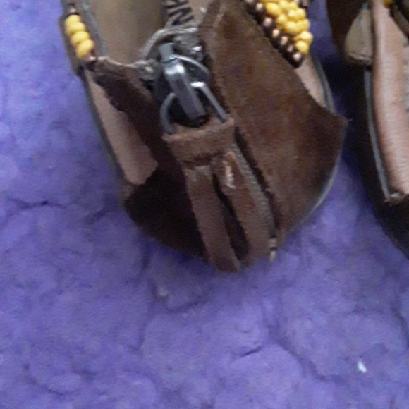 Minnie Tonka Sandals - Picture 5 of 8